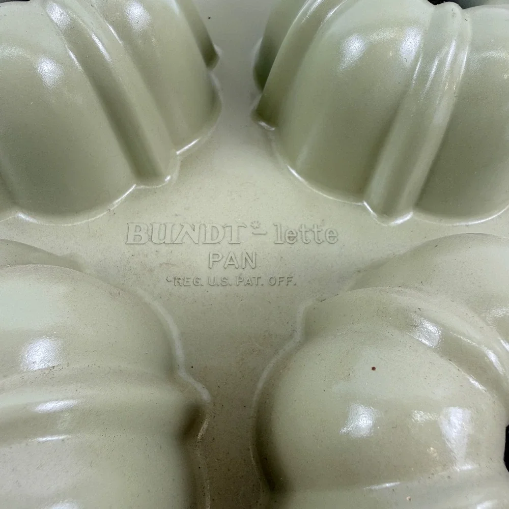 Nordic Ware cakes won original